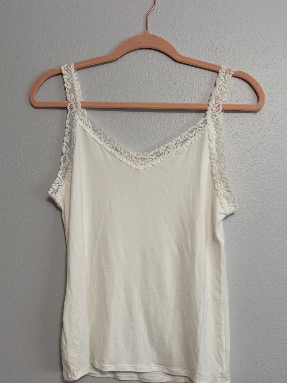 Vanity fair white cami size large